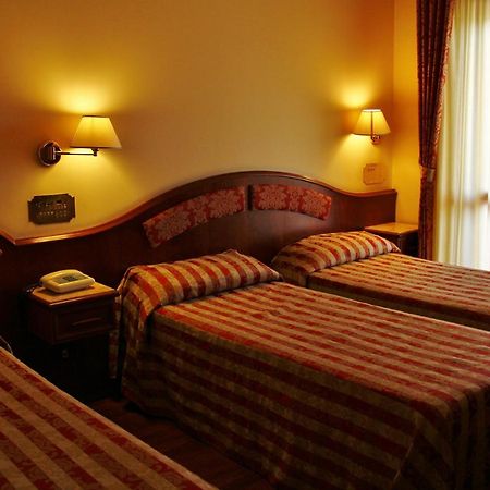 Hotel Valdaso 佩达索 外观 照片